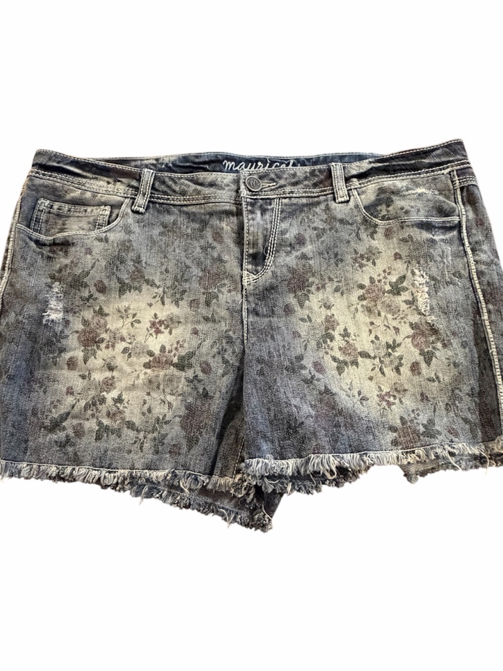 Maurices NWT Kaylee Floral Print Denim 3.5” Shorts with Frayed Hem - 15/16